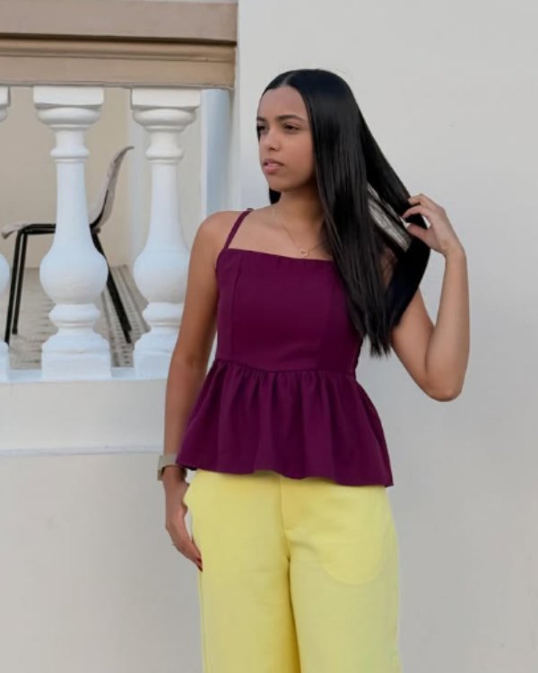 Blusa peplum roxa com alças finas